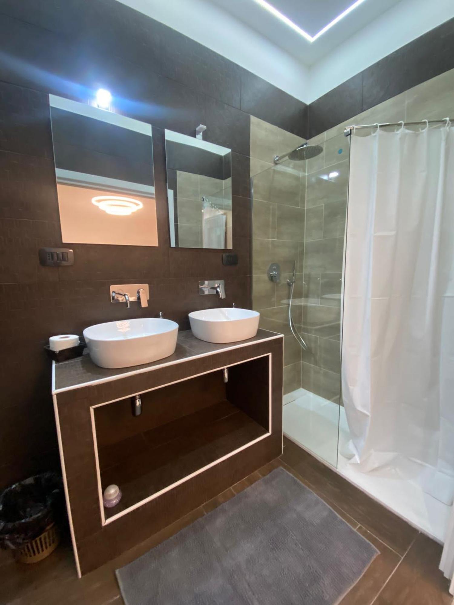 Mada'S Apartment Deluxe Bari Kültér fotó