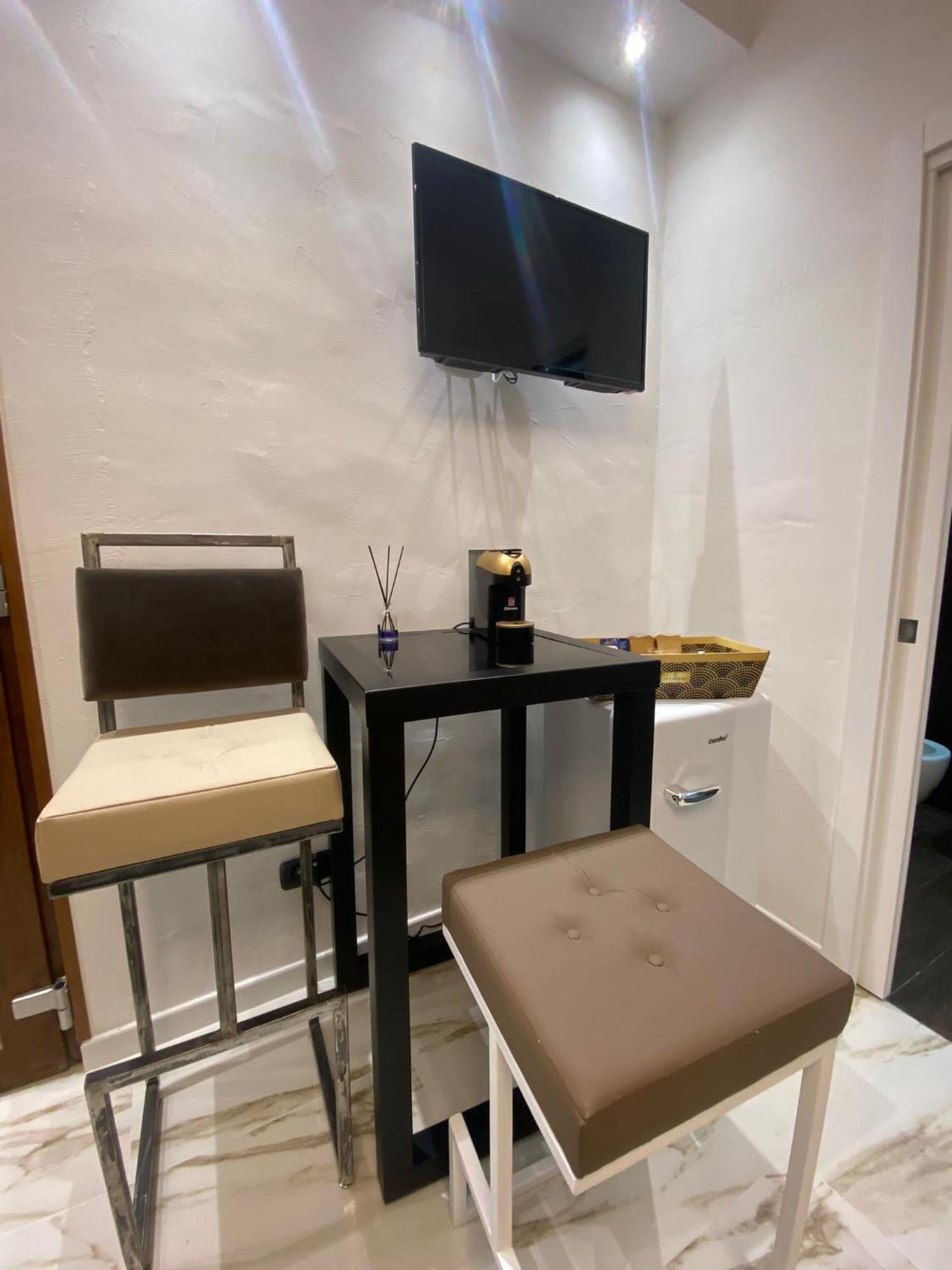Mada'S Apartment Deluxe Bari Kültér fotó